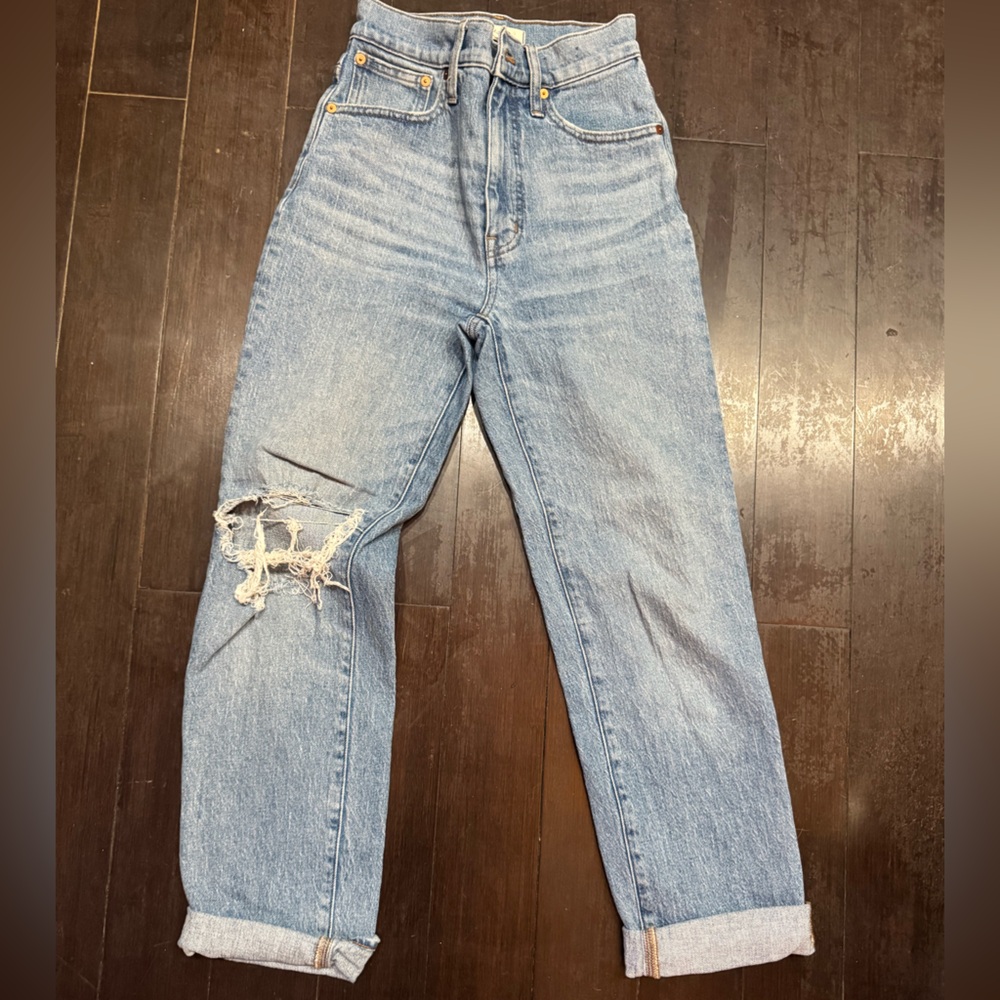 Madewell stretched denim, the perfect vintage straight leg jeans, size 23